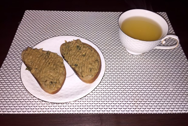 Баклажановая икра с чесноком