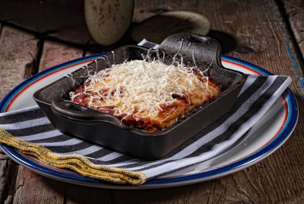 Баклажаны пармиджано с моцареллой