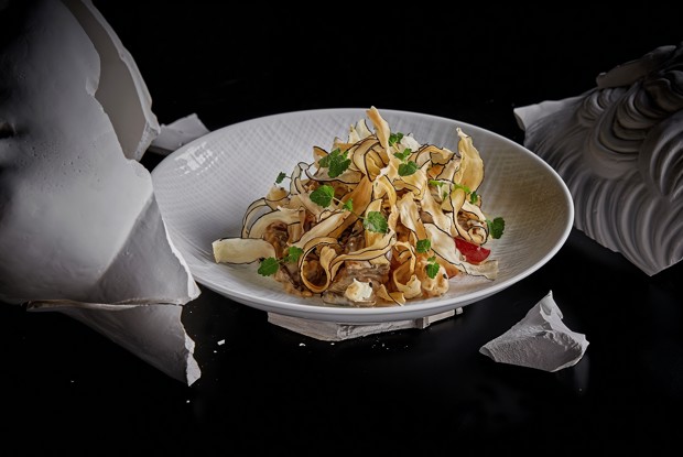 Баклажаны с виноградом и сыром фета