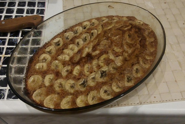 Банановый пирог с корицей