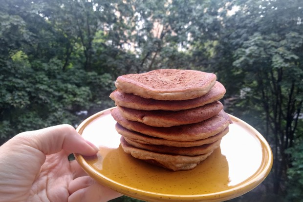 Банановые панкейки на молоке