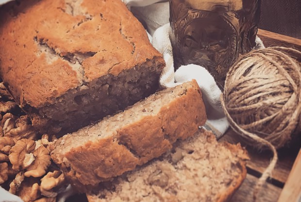 Банановый кекс с грецким орехом