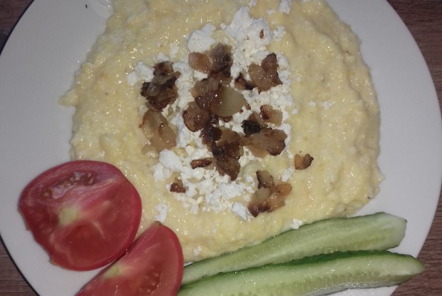 Банош со шкварками