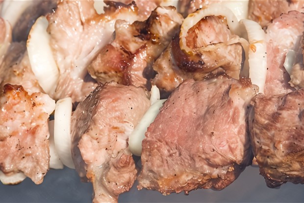 Бараний шашлык с луком