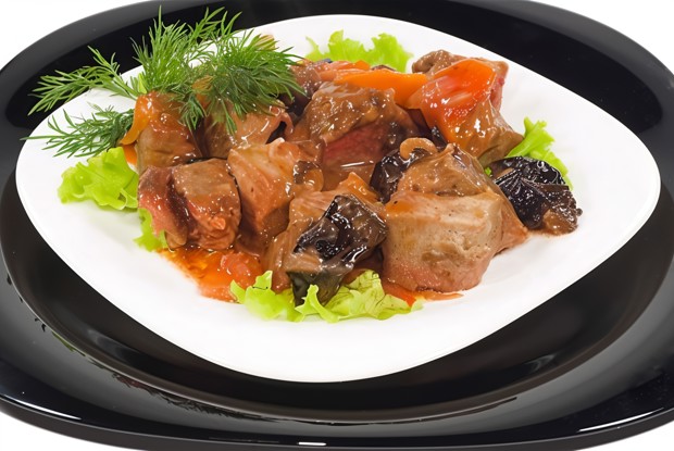 Баранина по-мароккански с медом и черносливом