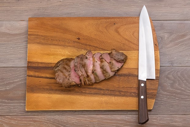 Баранина с розмарином, цукини и мятой