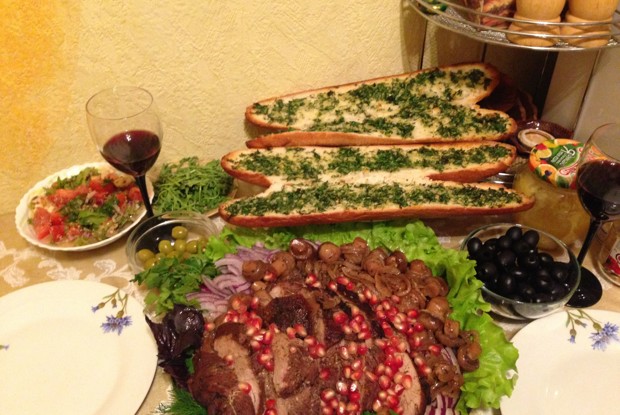 Баранина в гранатовом соусе с мятой