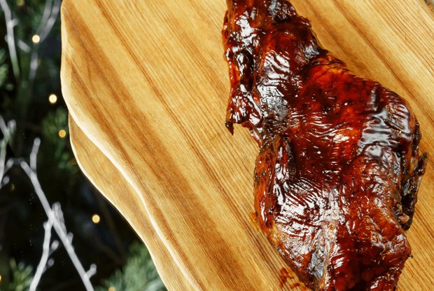 Баранья нога в соусе жу