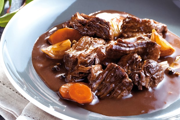 Беф бургиньон с беконом