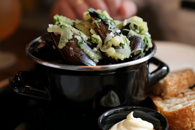 Бельгийские мидии в белом вине