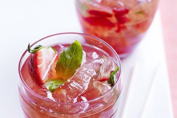 Клубничный безалкогольный мохито