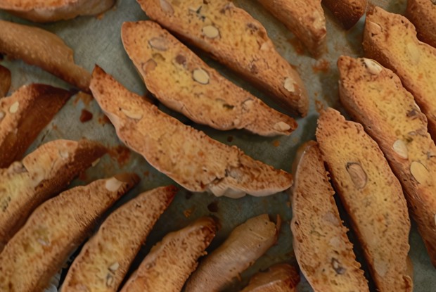 Бискотти с миндалем и сухофруктами