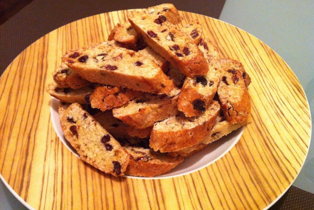 Бискотти с орехами и сухофруктами