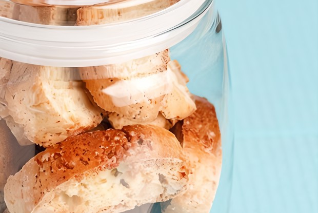 Бискотти с розмарином и кедровыми орешками