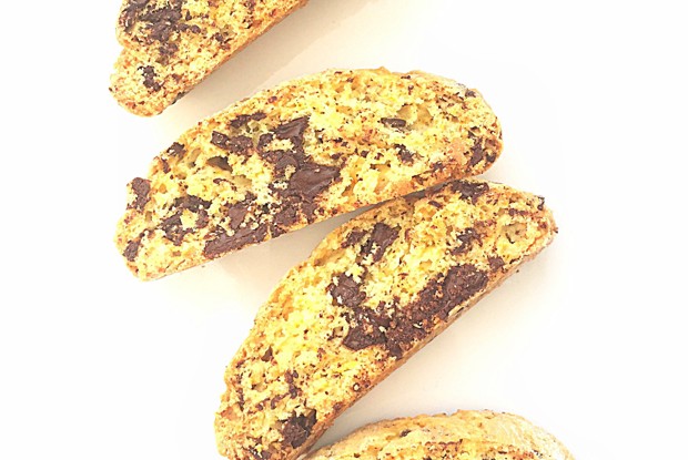 Бискотти с шафраном и горьким шоколадом