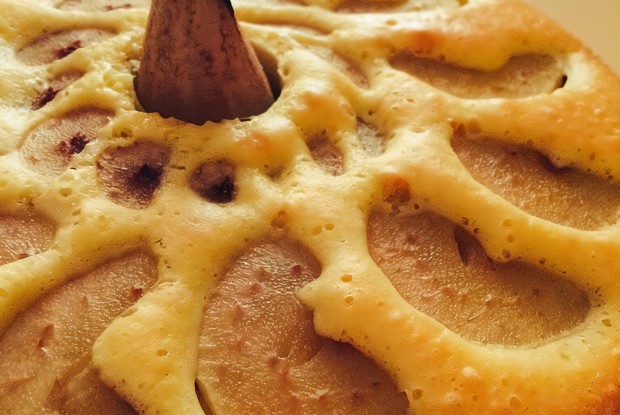 Бисквит с грушами