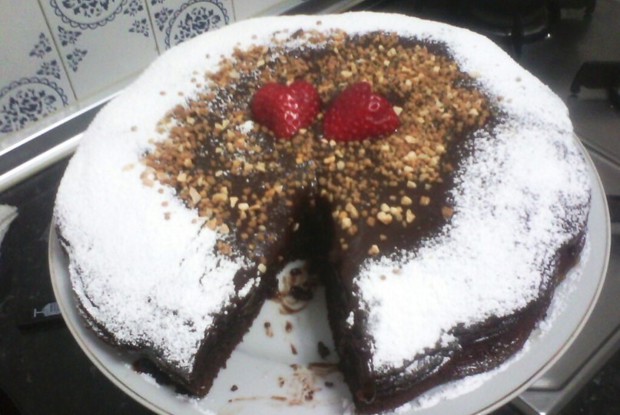 Бисквит с миндалем «Горячий шоколад»