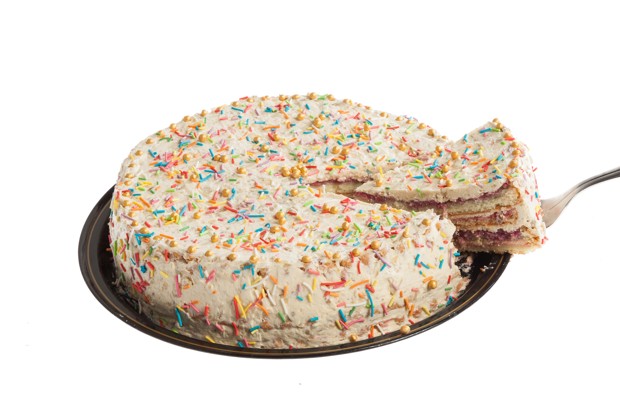 Бисквитный смородиновый торт