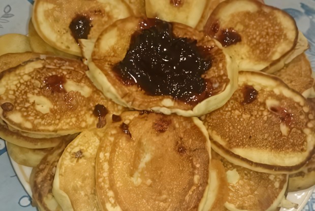 Быстрые оладьи на кефире