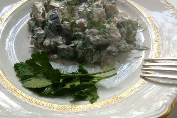 Быстрый и вкусный тушеный баклажан