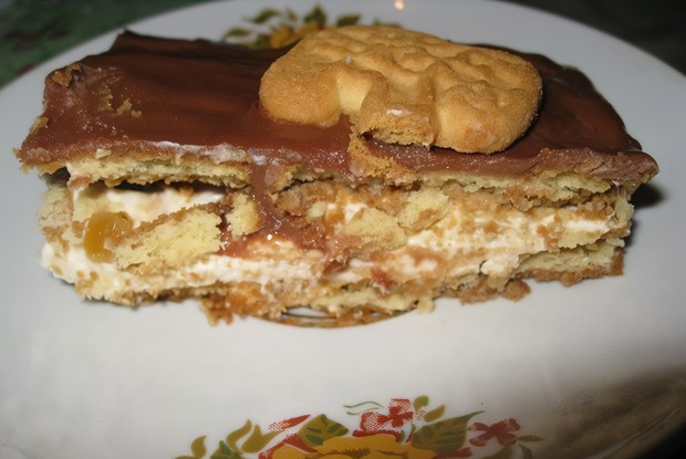 Быстрый кофейный торт с творожным кремом