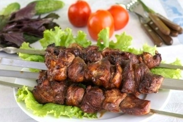 Быстрый мясной шашлык в соевом соусе