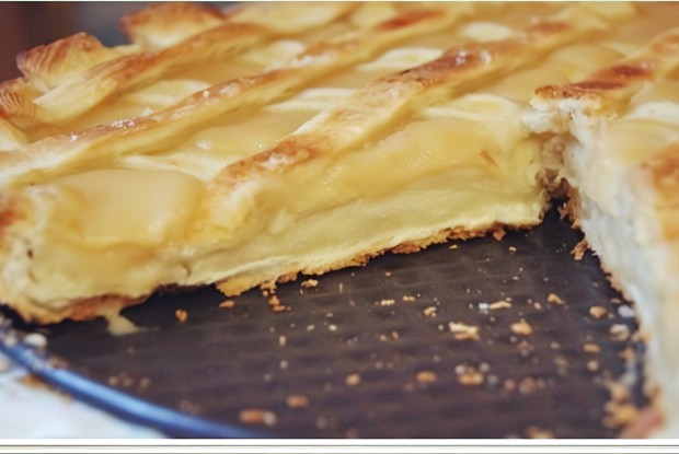 Быстрый слоеный пирог с фруктовым пюре