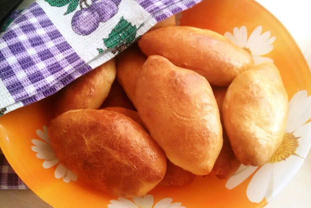 Быстрое дрожжевое тесто для пирожков