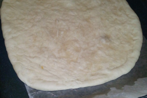 Быстрое тесто для пиццы с медом