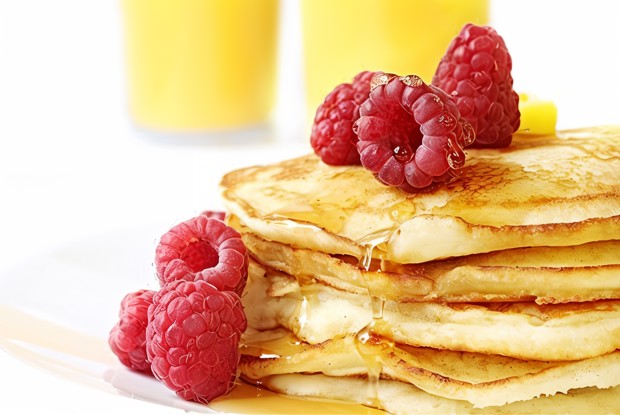 Блинчики нежные со сливками и сахаром