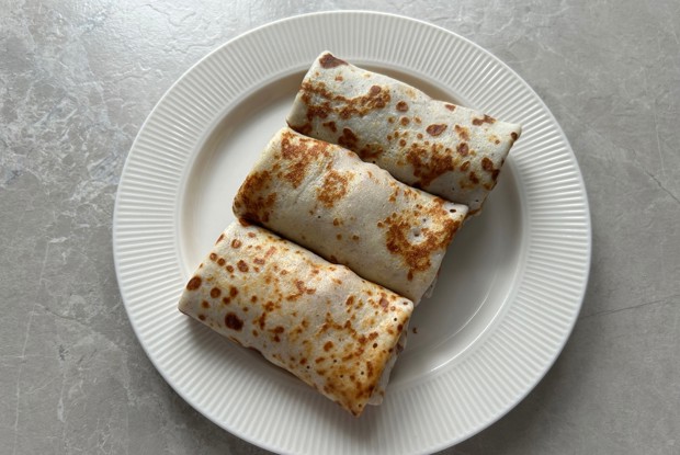 Блинчики с бананом и вареной сгущенкой