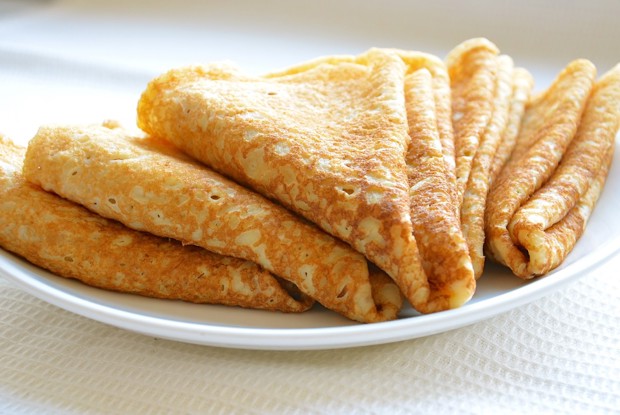 Блины на кефире с кипятком