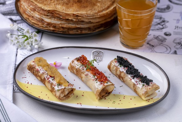 Блины на пиве с крабовым мясом