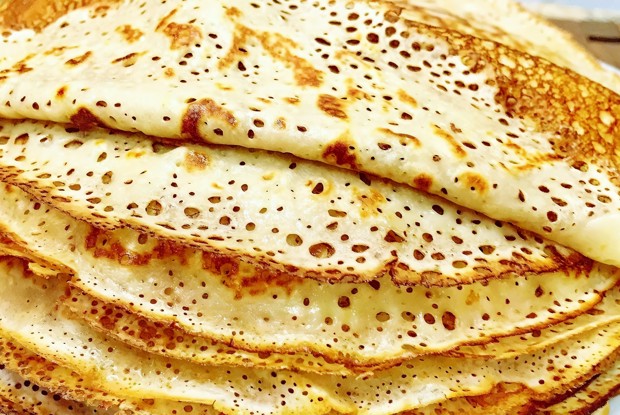 Блины на скорую руку со сметаной