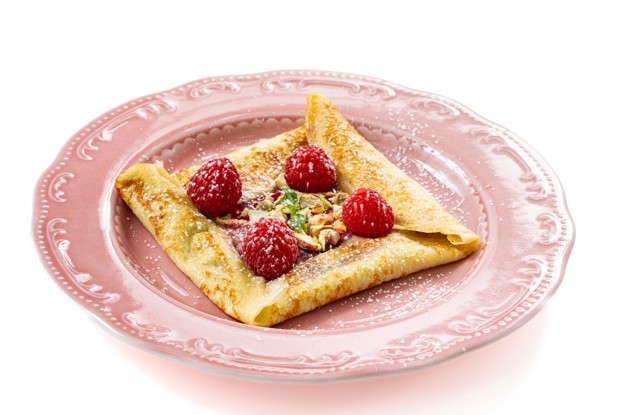 Блины с малиной и фисташкой