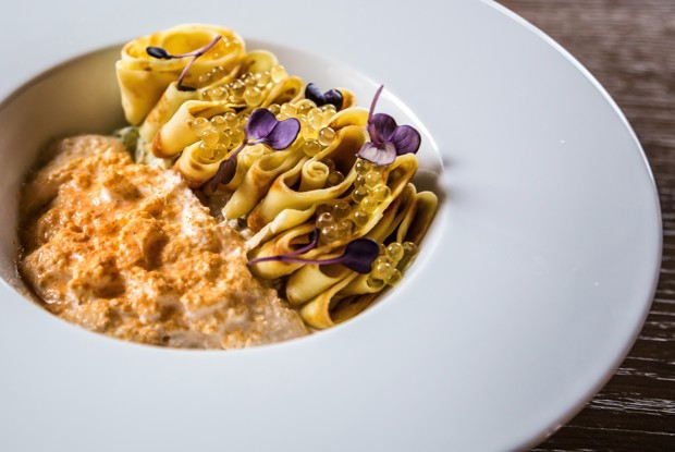 Блины с муссом из копченого лосося и маринованным огурцом