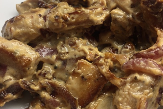 Боровики жареные с луковой подливкой