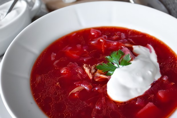 Борщ из баранины со свежей и квашеной капустой