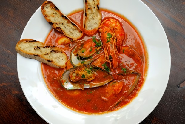 Борщ с мидиями