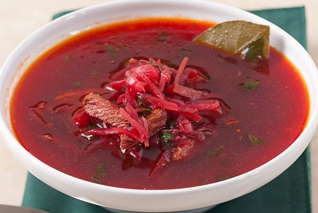 Борщ с чесноком и зеленью