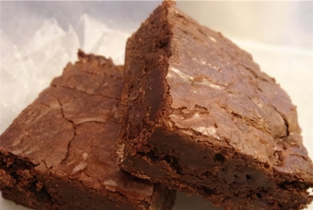 Брауни на сковороде с темным шоколадом