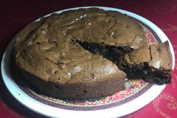 Брауни с замоченной в коньяке клюквой