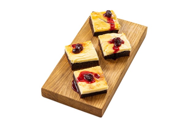 Брауни с шоколадом и творожным сыром