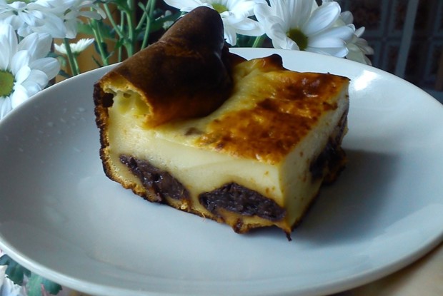 Бретонский пирог с черносливом