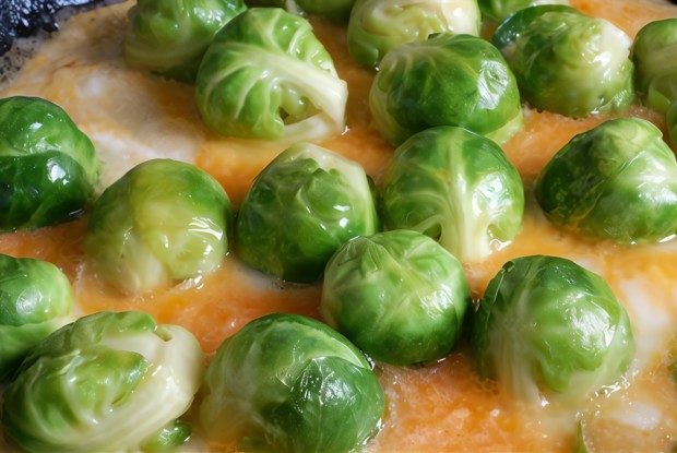 Брюссельская капуста под соусом бешамель