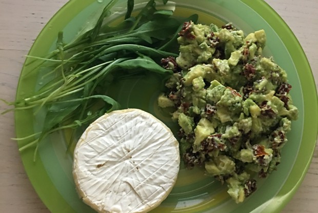 Брускетта с авокадо