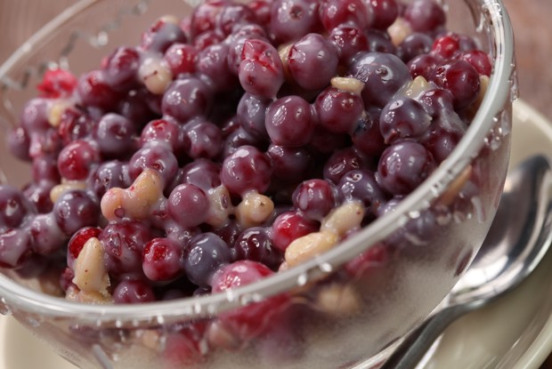 Брусника со сгущенкой