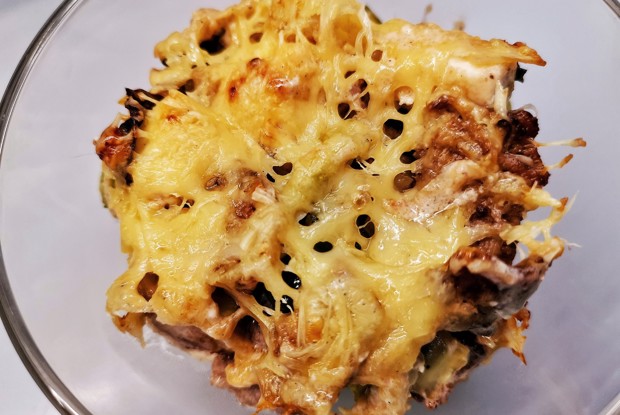 Брюссельская капуста, запеченная с адыгейским сыром