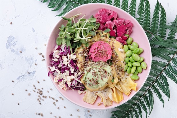 Будда-боул с артишоками, краснокочанной капустой и хумусом