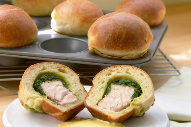 Булочки фаршированные шпинатом и лососем